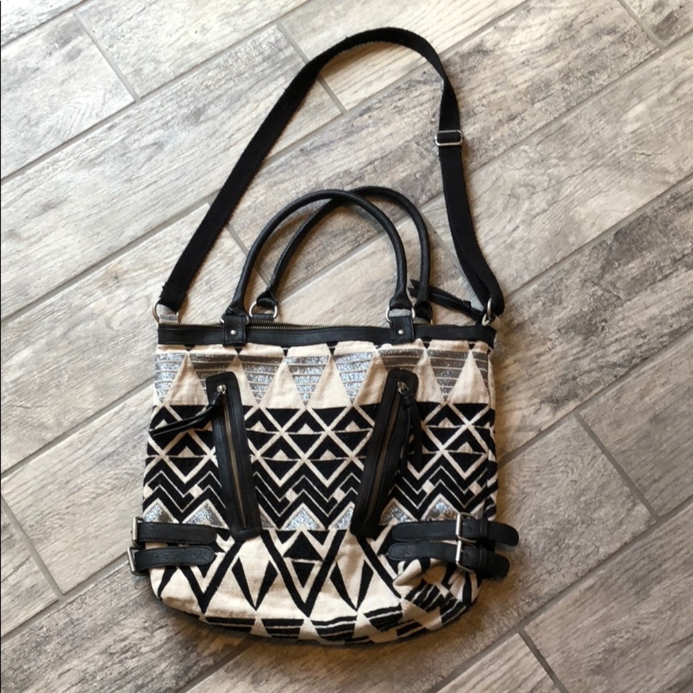 American Eagle Cross Body bag